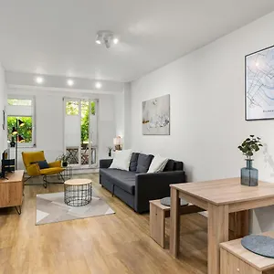 City-apartment Direkt In Den Parkanlagen Deutschland
